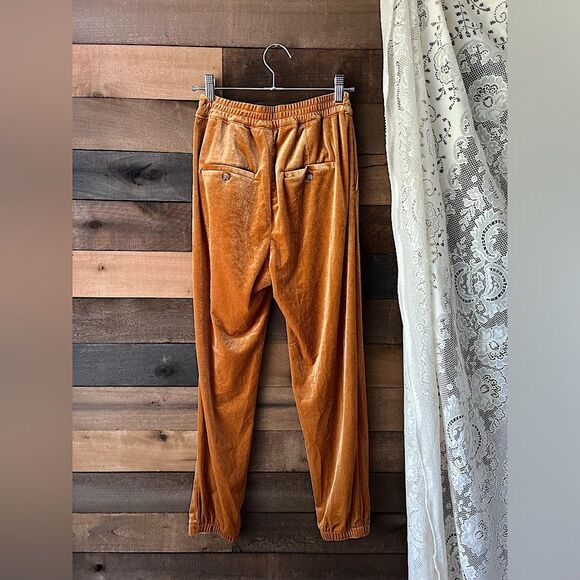GAP Pants - Gap Velvet High Waisted Joggers Brown / Gold Pants Size 2